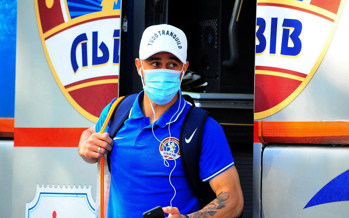 Команду перевели на режим самоизоляции.