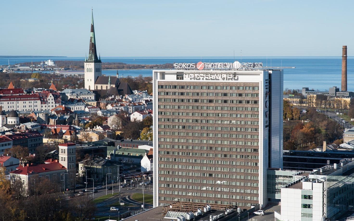 Здания отеля Viru в центре Таллинна.