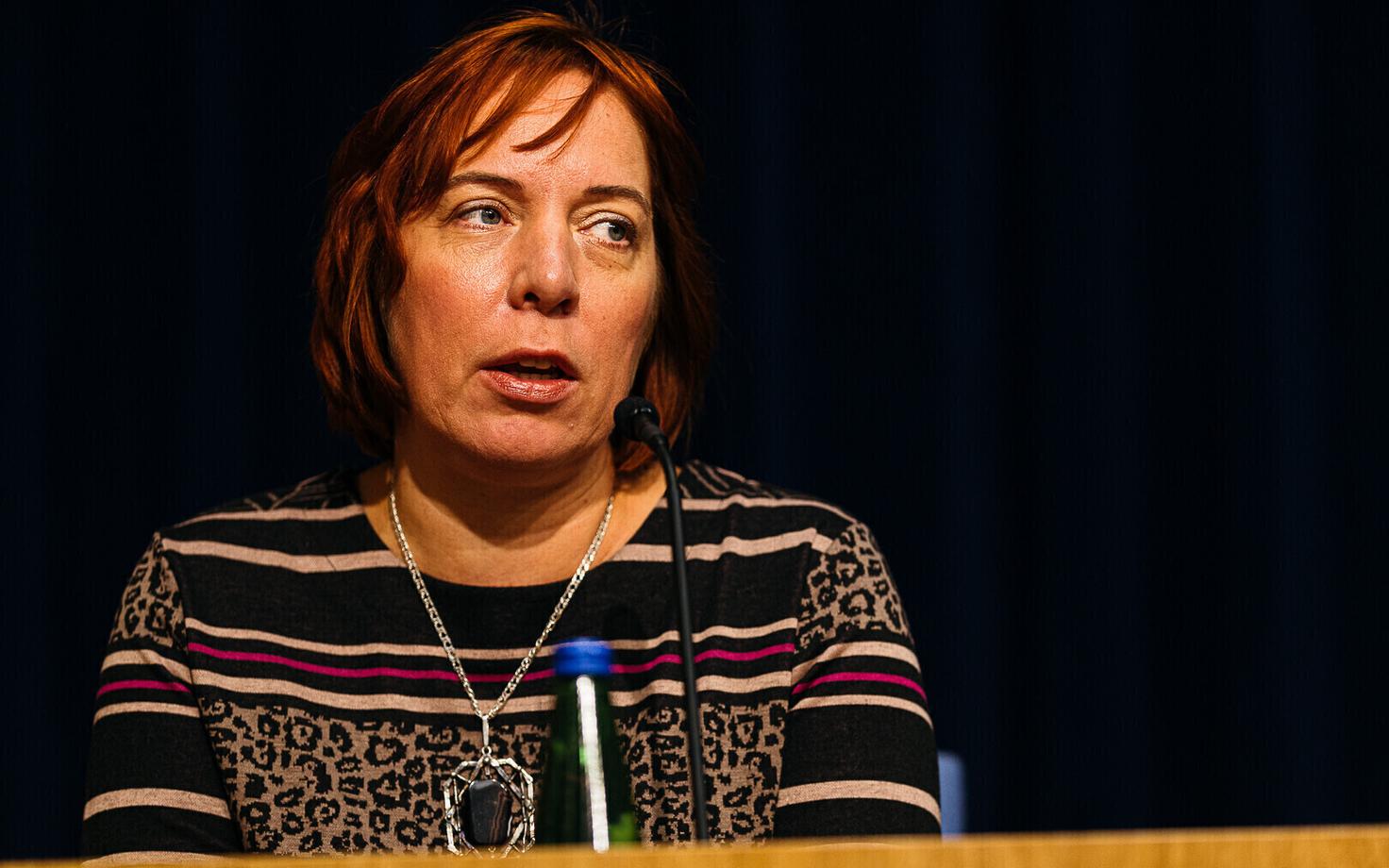 Mailis Reps valitsuse pressikonverentsil