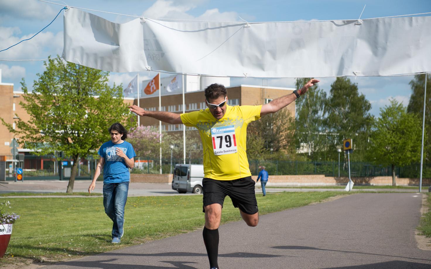 Ehkki meelekindlus ja eneseusk panid jooksjaid ultramaratonidel osalema, olenes nende sooritus ja koht finišijoonel hoopis kehalistest võimetest.