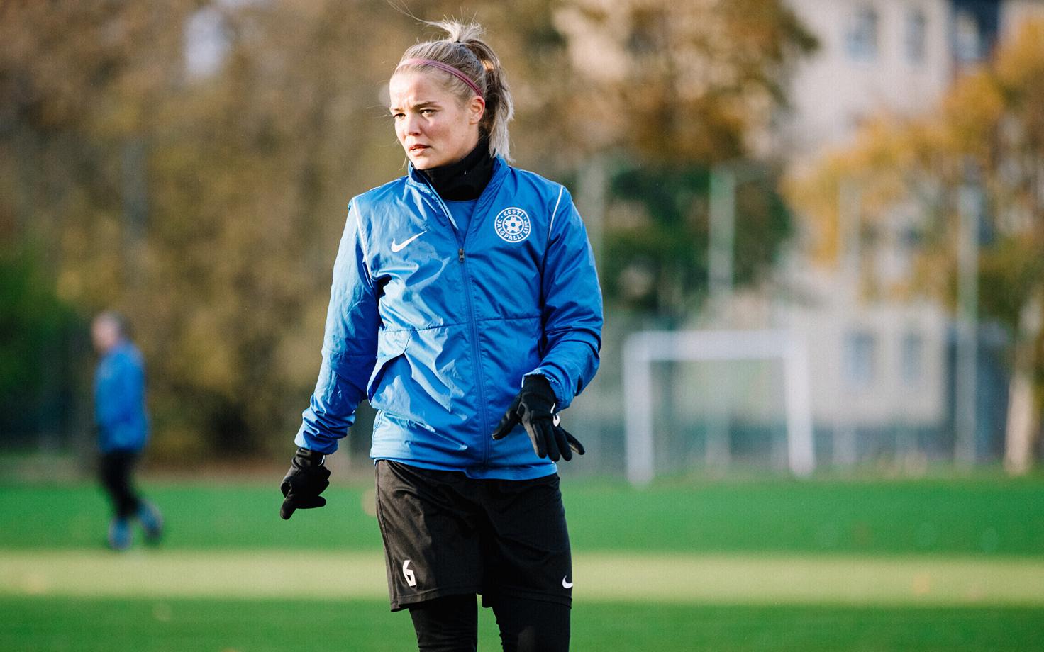 Катрин Лоо.