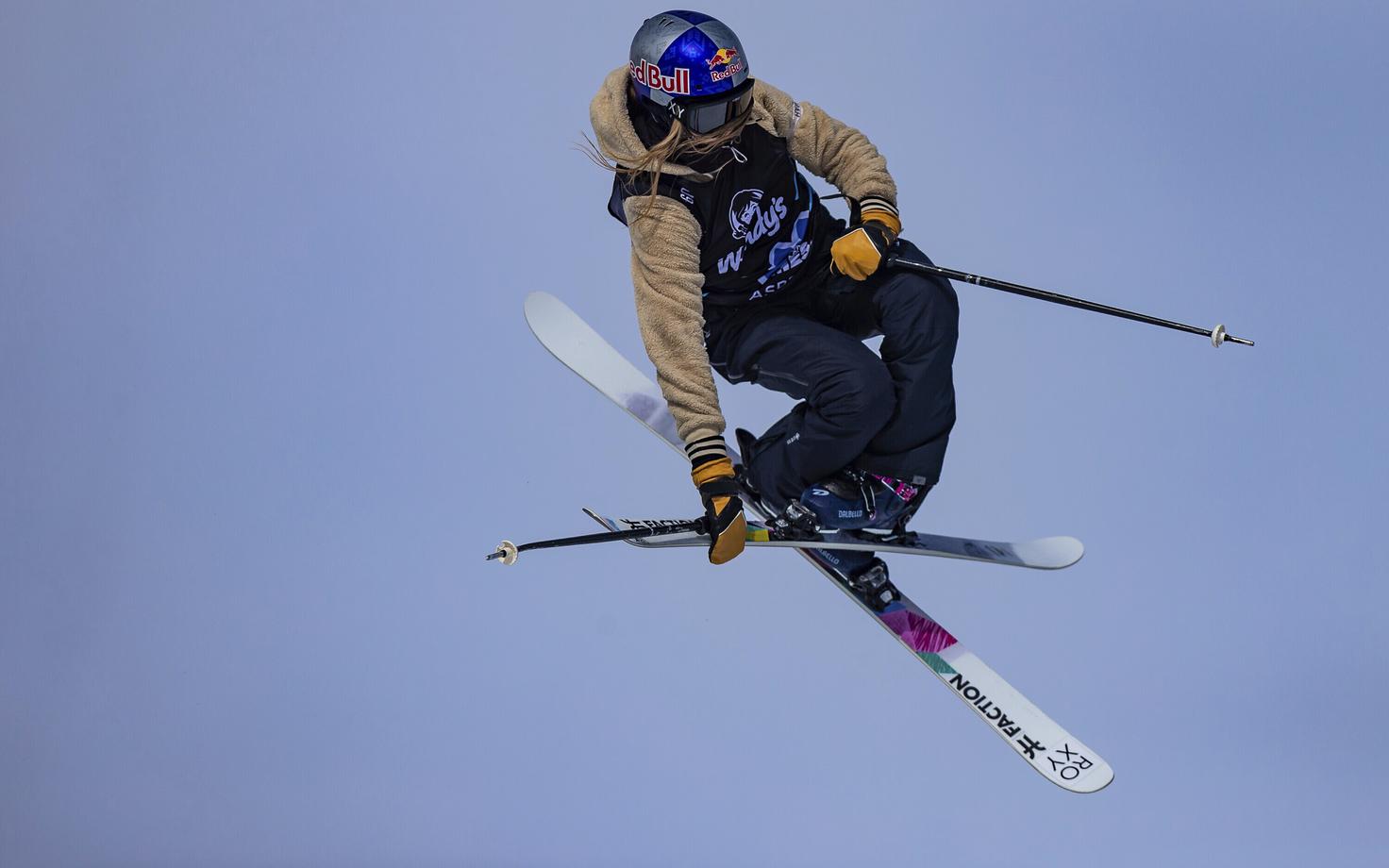 Келли Сильдару