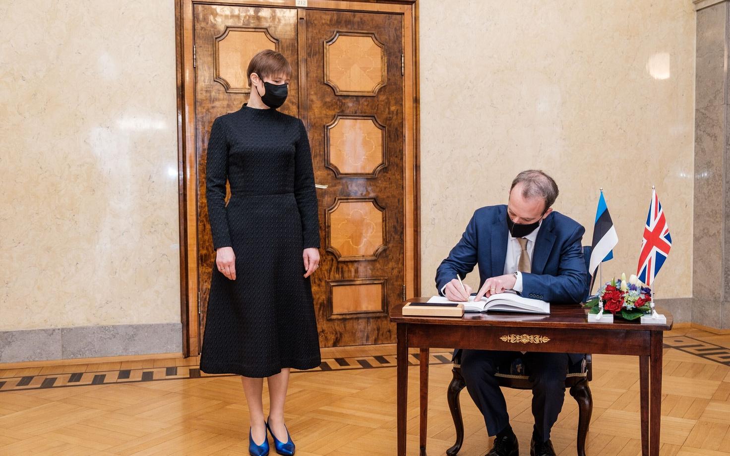 U.K. foreign secretary Dominic Raab with President Kersti Kaljulaid at Kadriorg on Thursday.