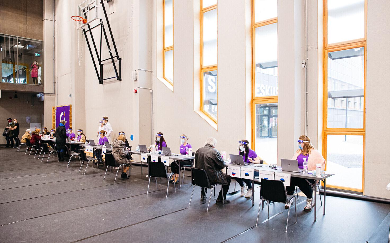 Massvaktsineerimine Sõle spordikeskuses