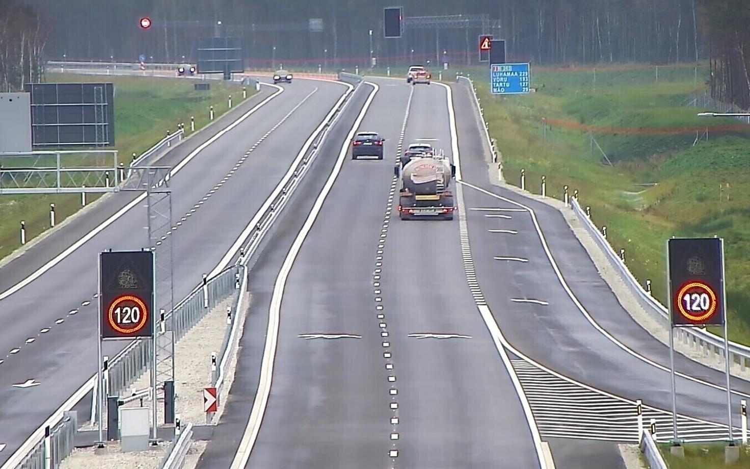 Kose-Võõbu neljarajaline maantee.