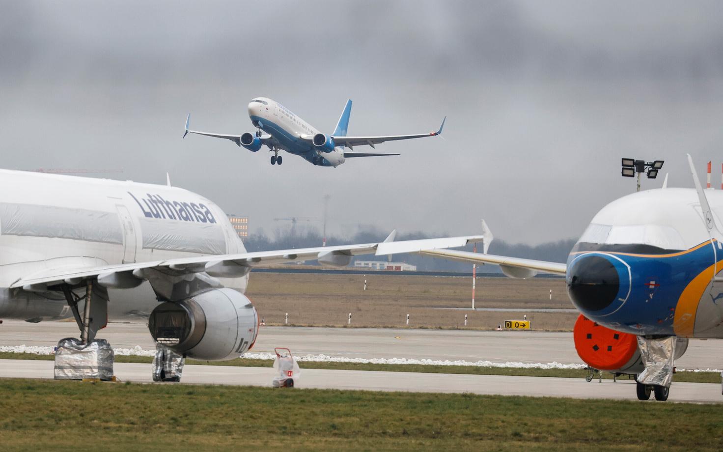 Lennukid Berliini Brandenburgi lennuväljal.