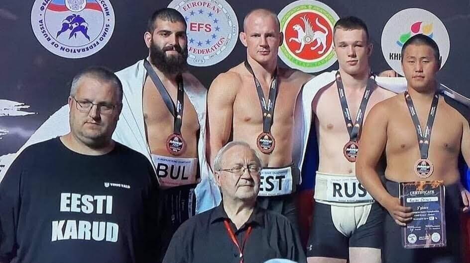 Raido Liitmäe (kirjaga EST) kuldmedaliga