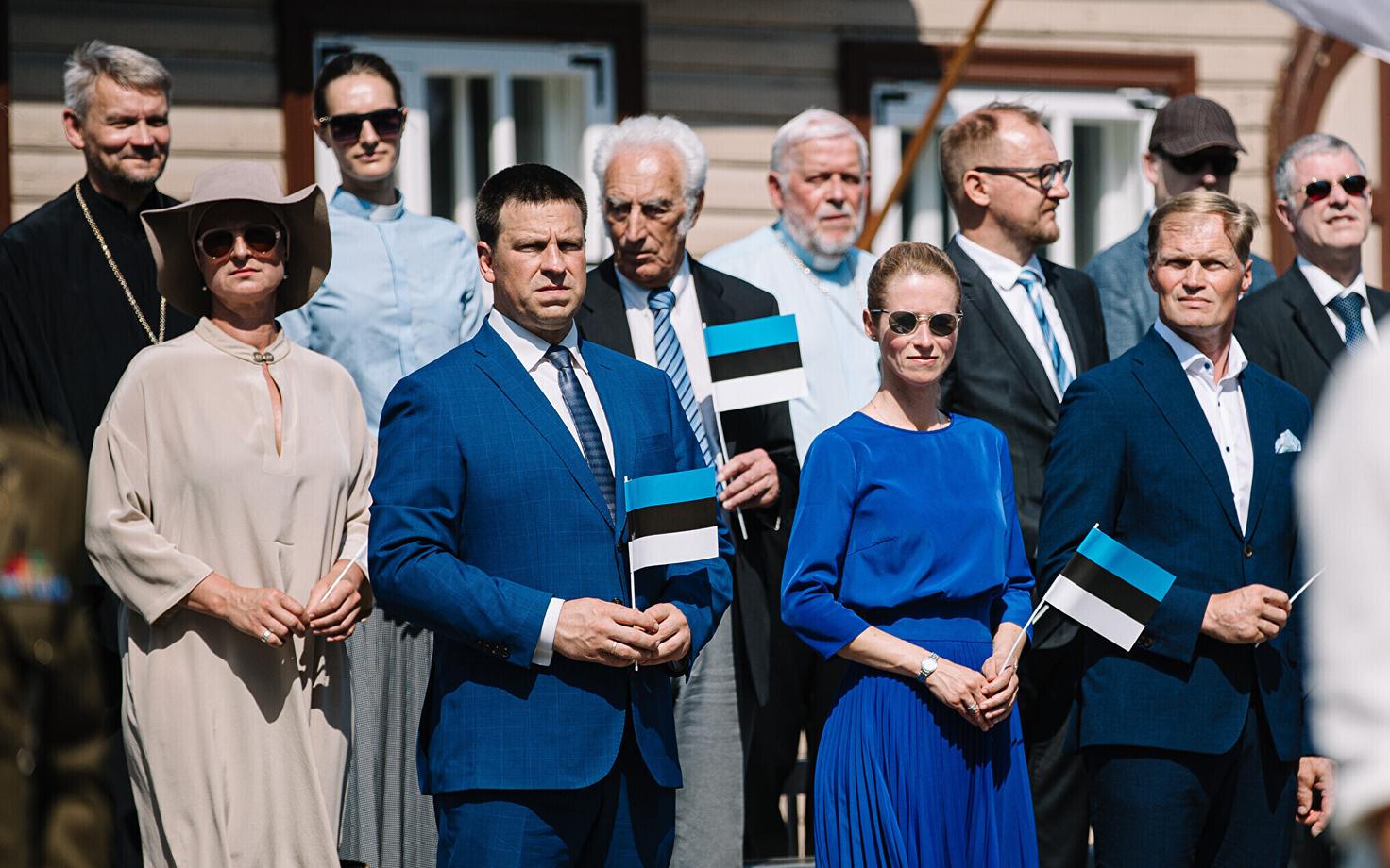 Jüri Ratas and Kaja Kallas at the Victory Day parade in Paide, June 23 2021.