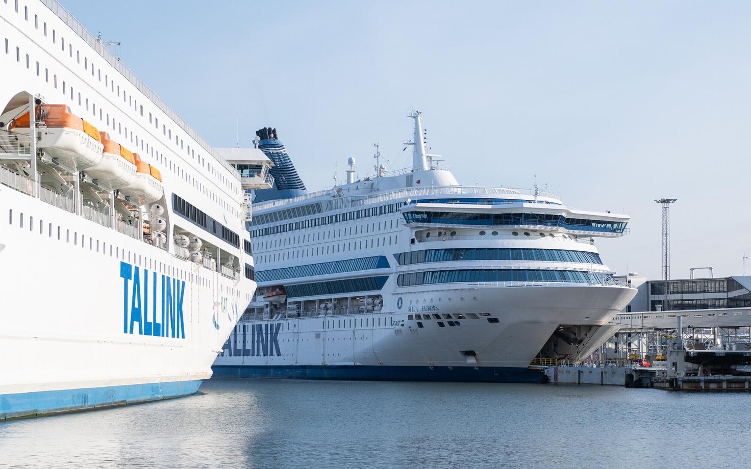 Суда Tallink в порту.