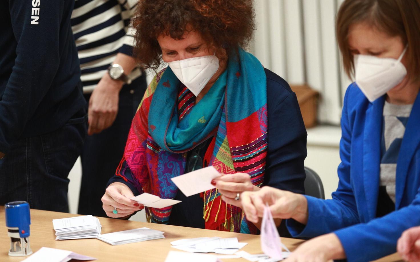 Vote counting in progress in Estonia.
