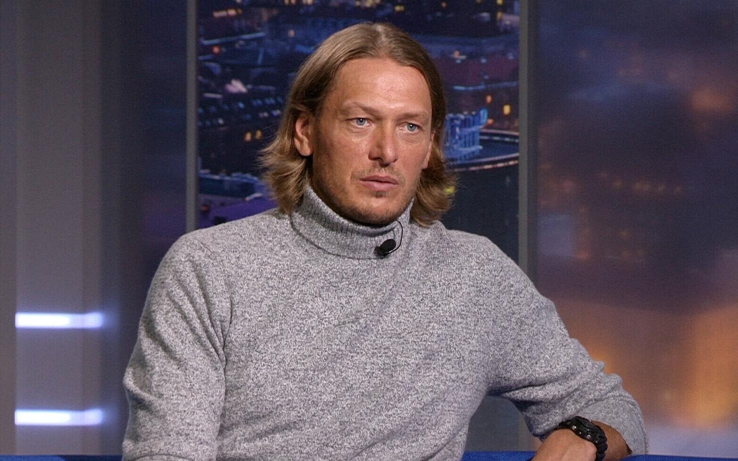 Риво Весик.