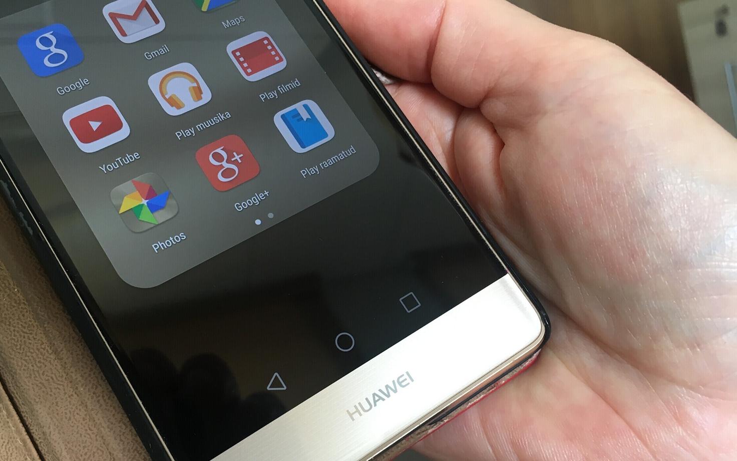 Ehkki sidevõrkude turvalisuse määruse eelnõus ei mainita nimeliselt ühtki tootjat, puudutavad plaanitavad piirangud praguse seisuga enim Hiina tootjat Huaweid. Pildil Huawei telefon.