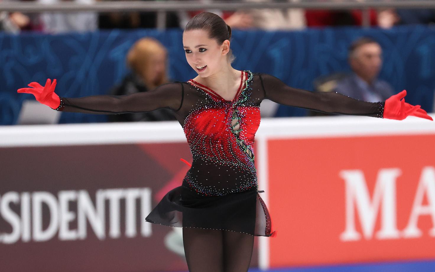 25 декабря 15-летняя Камила Валиева завоевала золото на чемпионате России в Санкт-Петербурге.