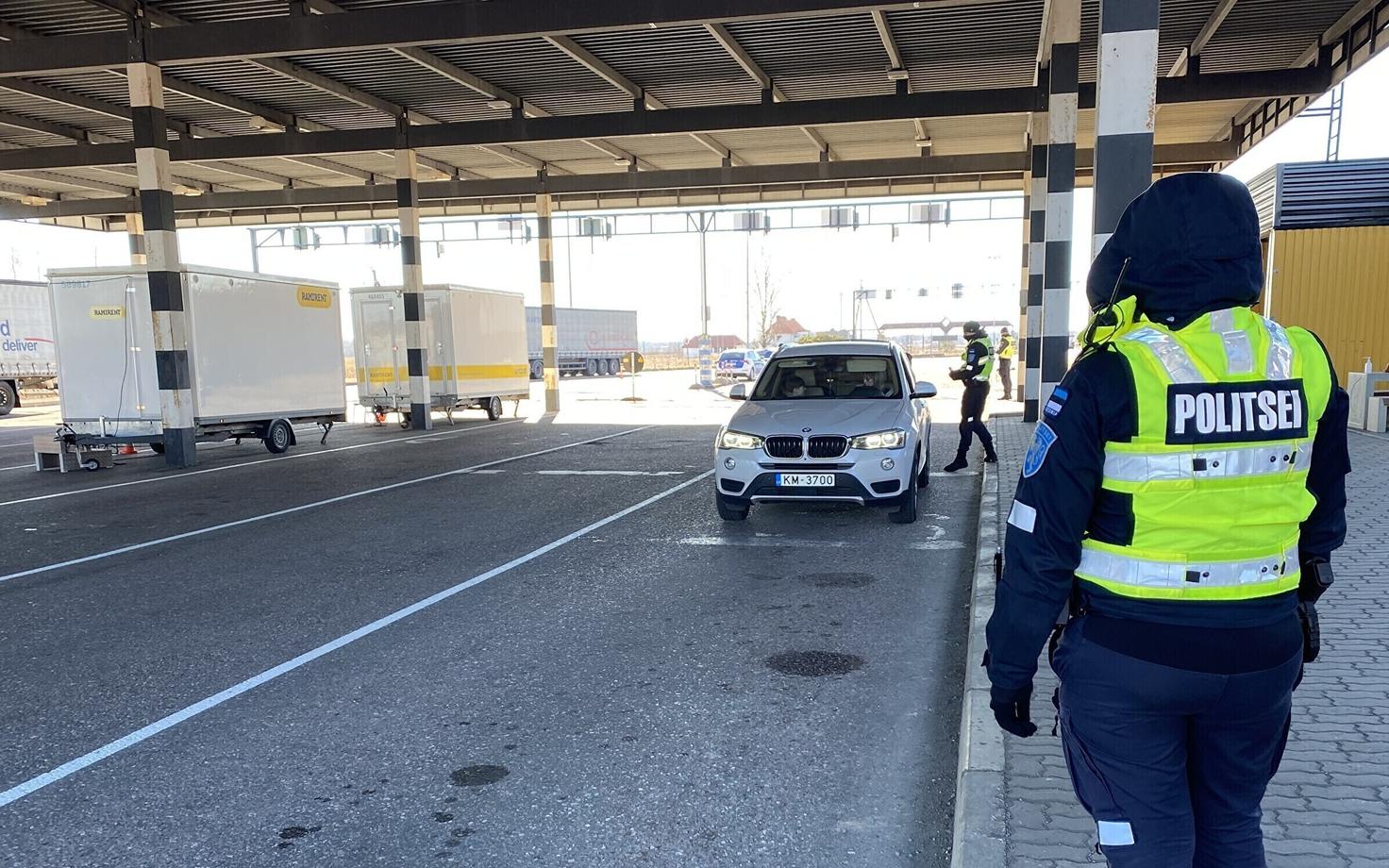 PPA officials at the border checkpoint in Ikla. Photo is illustrative.