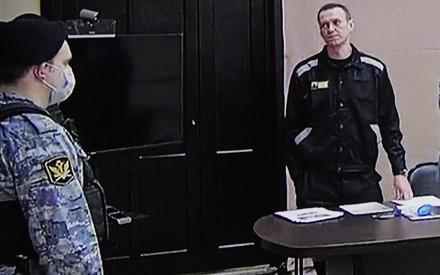 Vene opositsiooniliider Aleksi Navalnõi kohtuistungil.