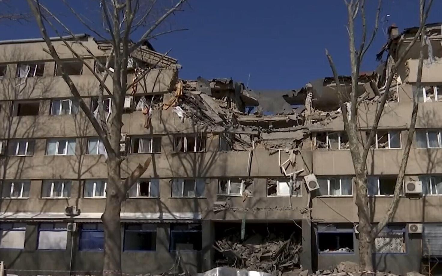Hotel Ingul in Mykolaiv after a Russian missile hit.