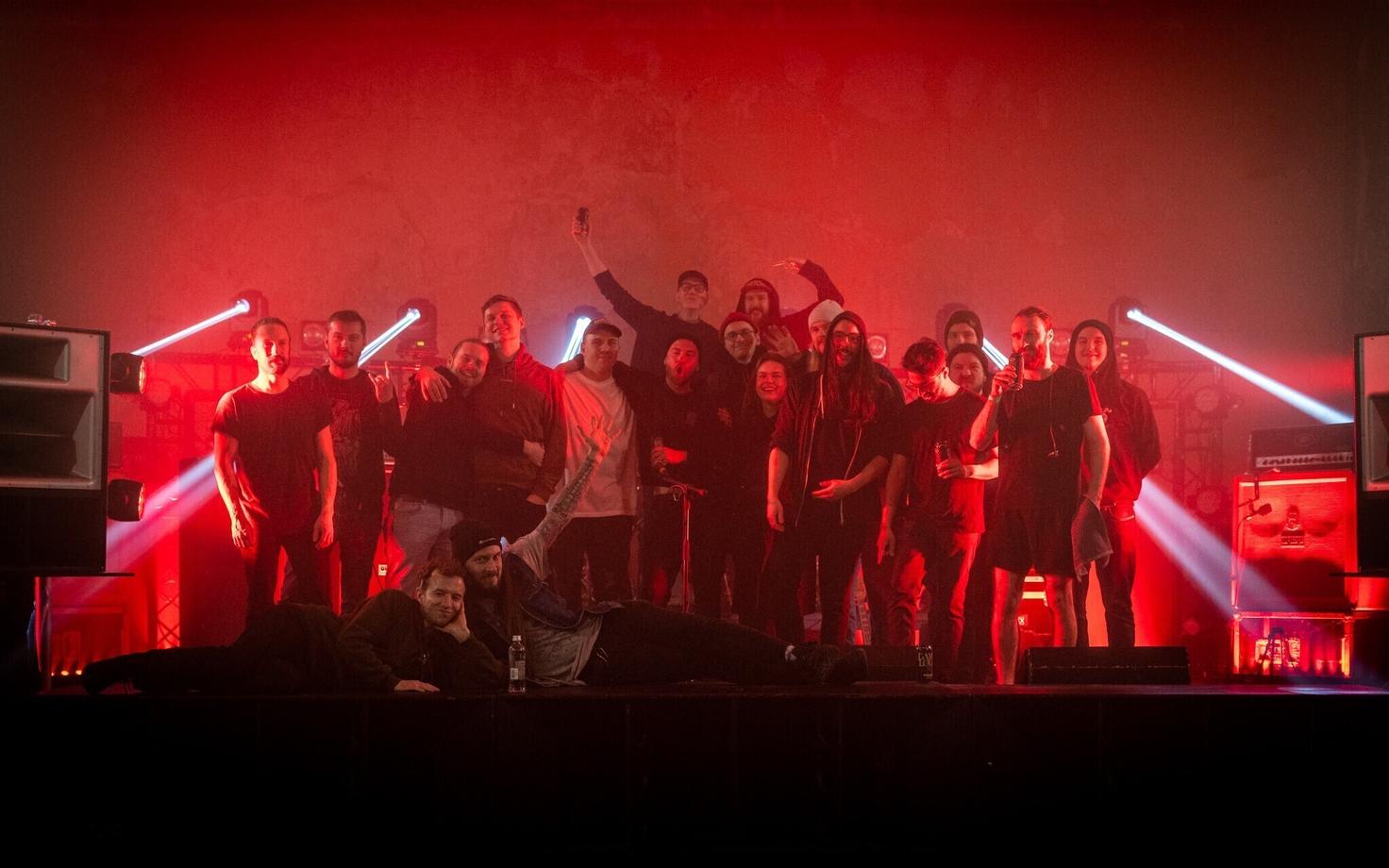 Damn.Loudi tiim ja nende viiendal sünnipäeval esinenud bändid Celeste, Tesa, Kannabinõid ja Egomašina.