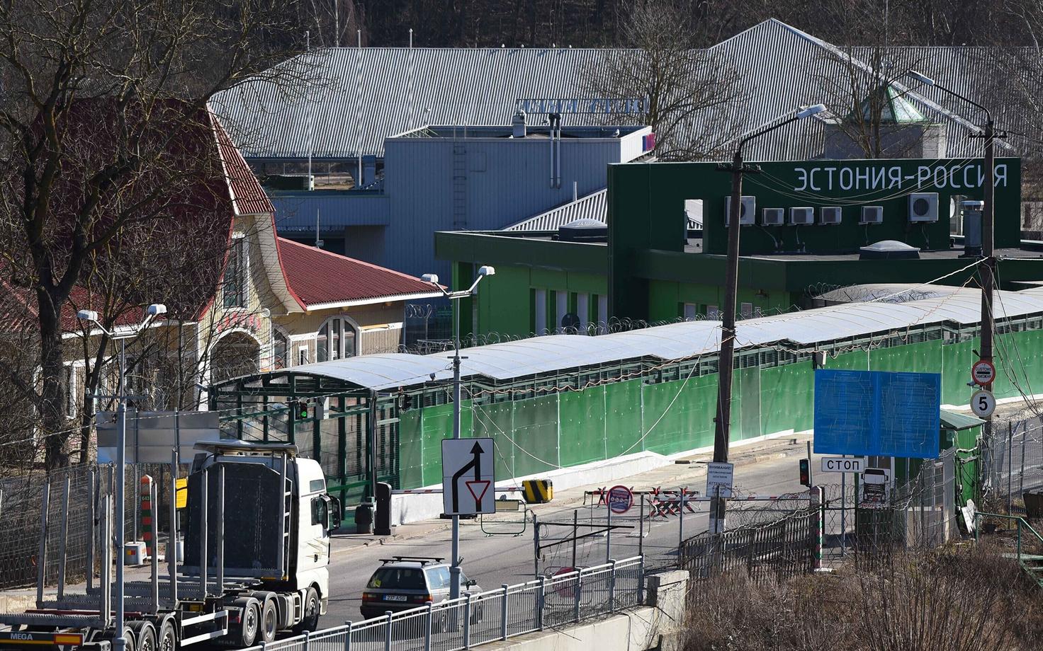 Погранпункт в Ивангороде.