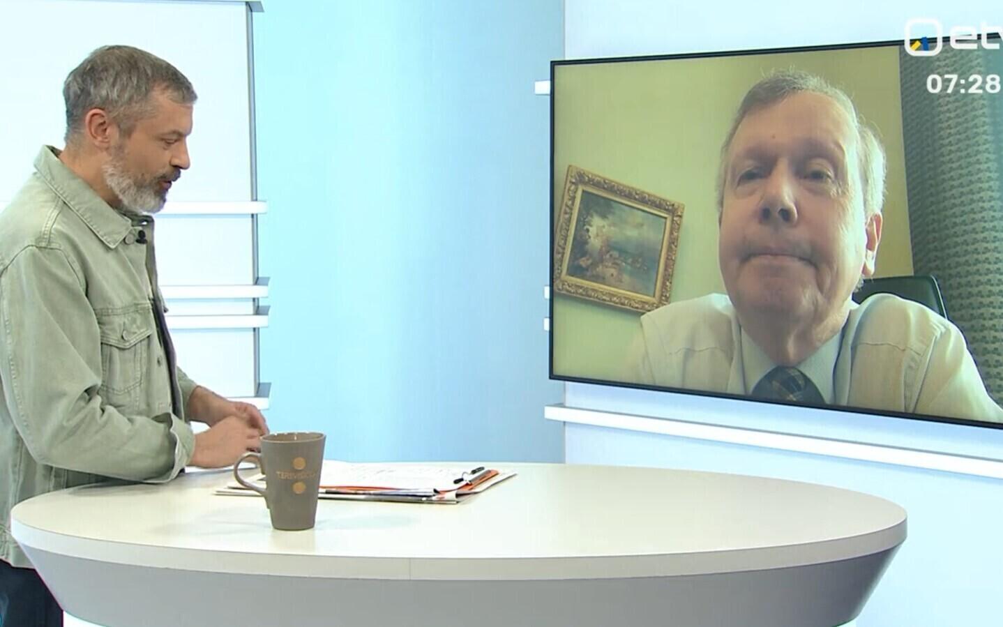 Посол Маргус Лайдре по видеосвязи в Skype.