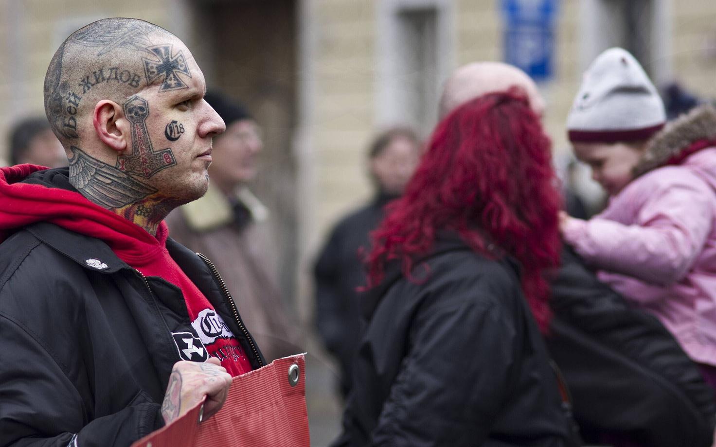 Vene skinhead Budapestis natside mälestusüritusel.
