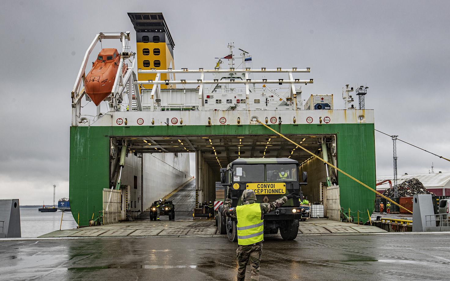 Arrival of French military equipment deploying to serve in NATO Battlegroup Estonia.