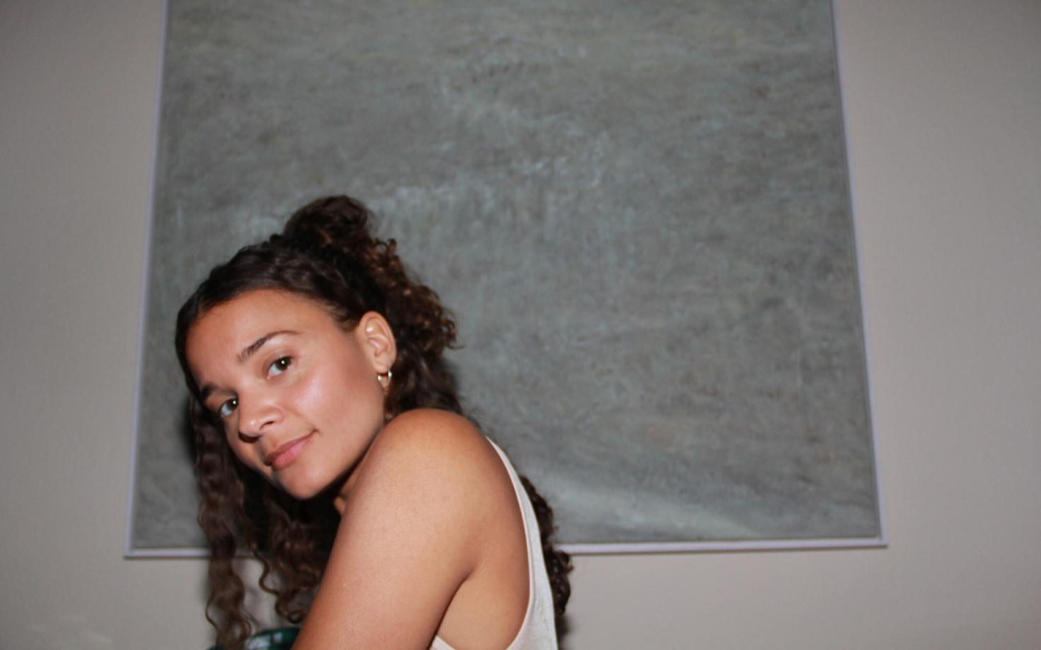 Laulja, laulukirjutaja ja produtsent Erika de Casier.