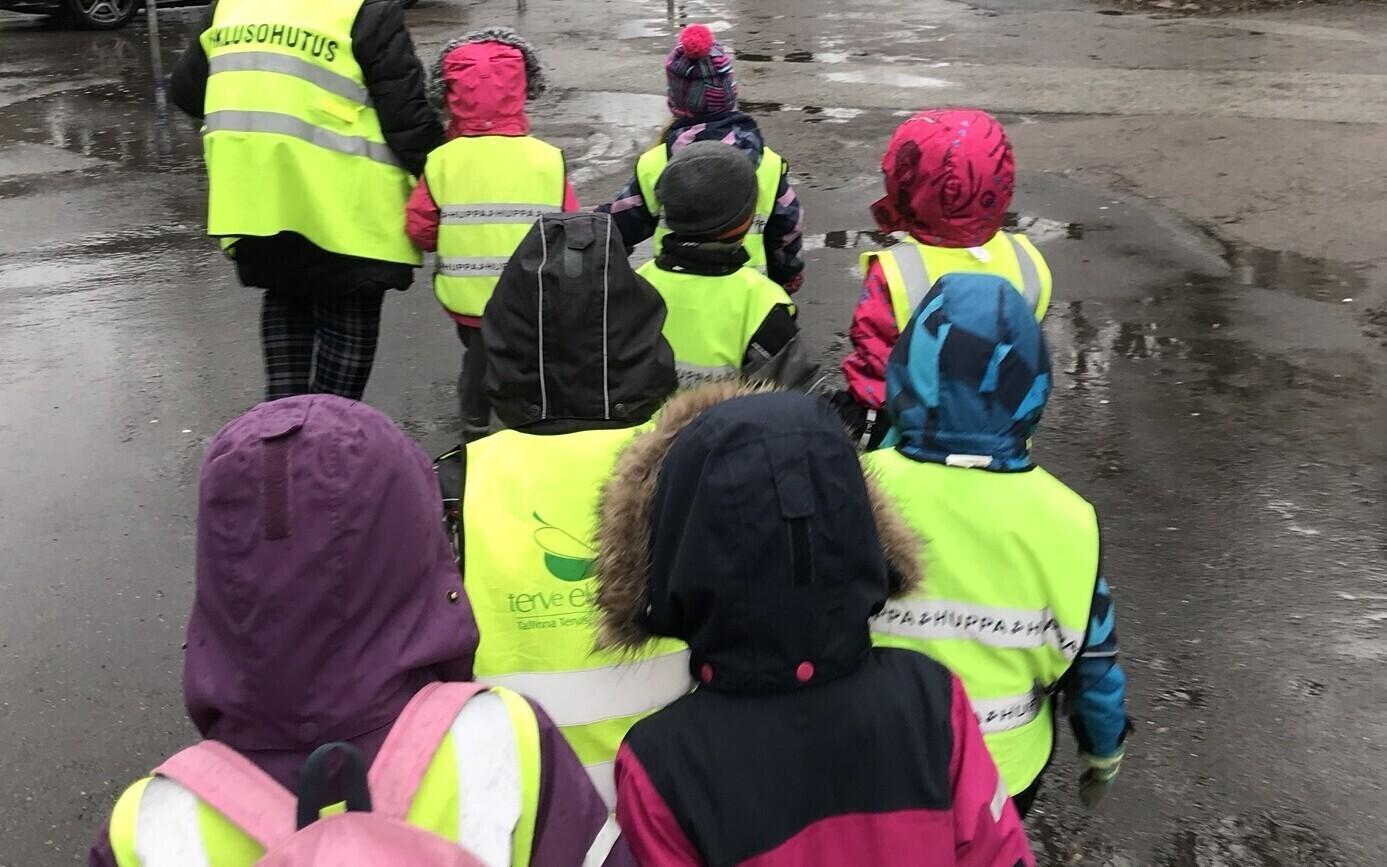 Дети. Иллюстративная фотография.