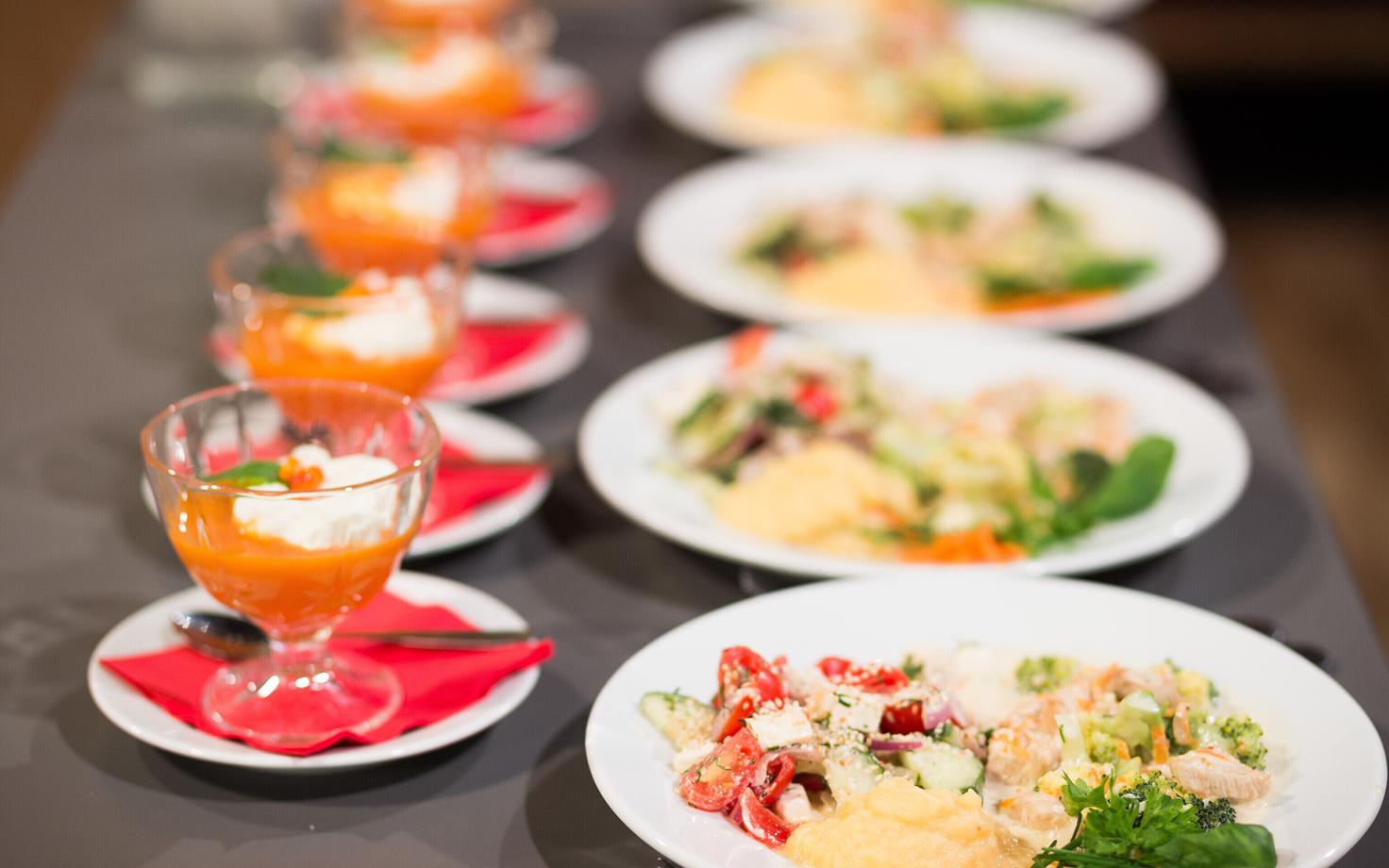 Блюда. Иллюстративная фотография.