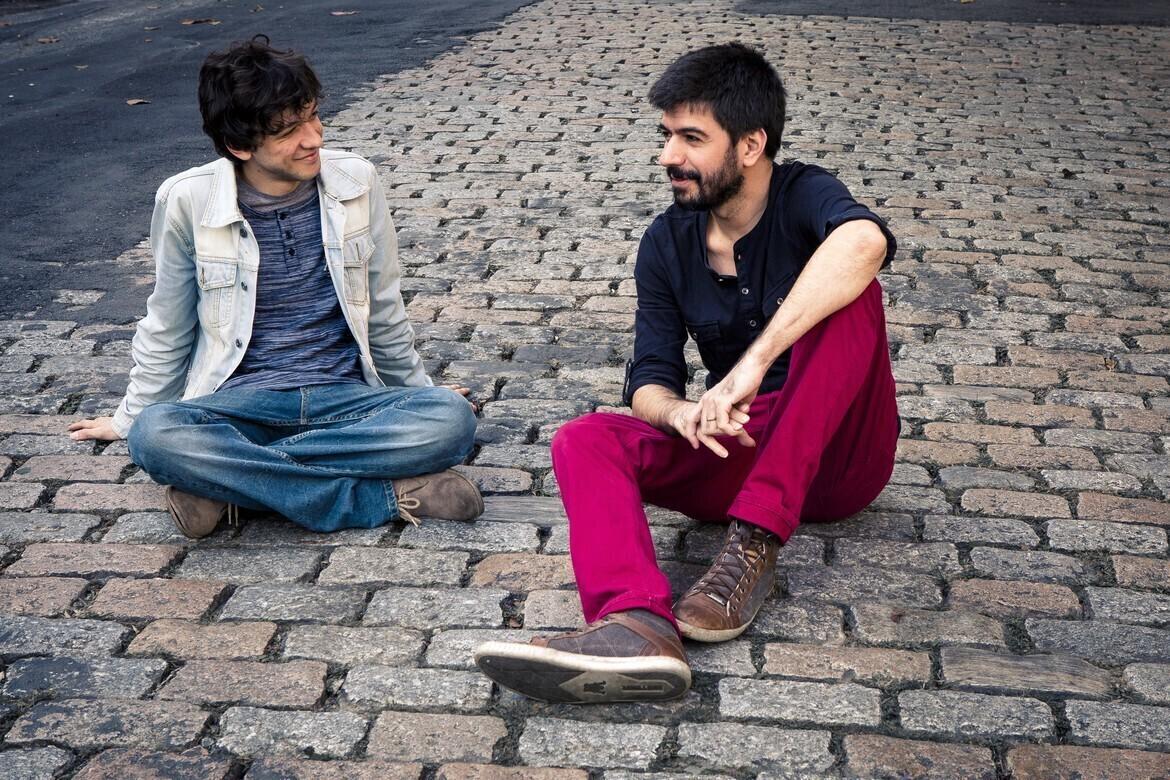 Даниэль Сантьяго и Педро Мартинс.