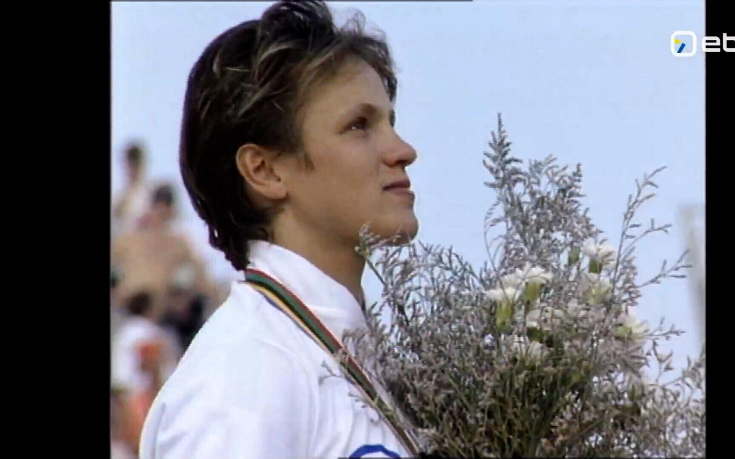 Erika Salumäe on the podium in Barcelona, July 31 1992.