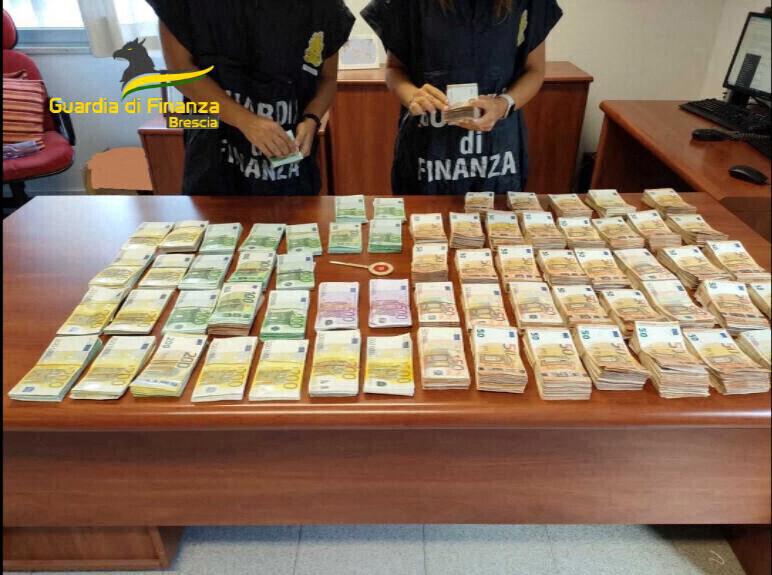 Itaalia maksupolitsei poolt konfiskeeritud sularaha