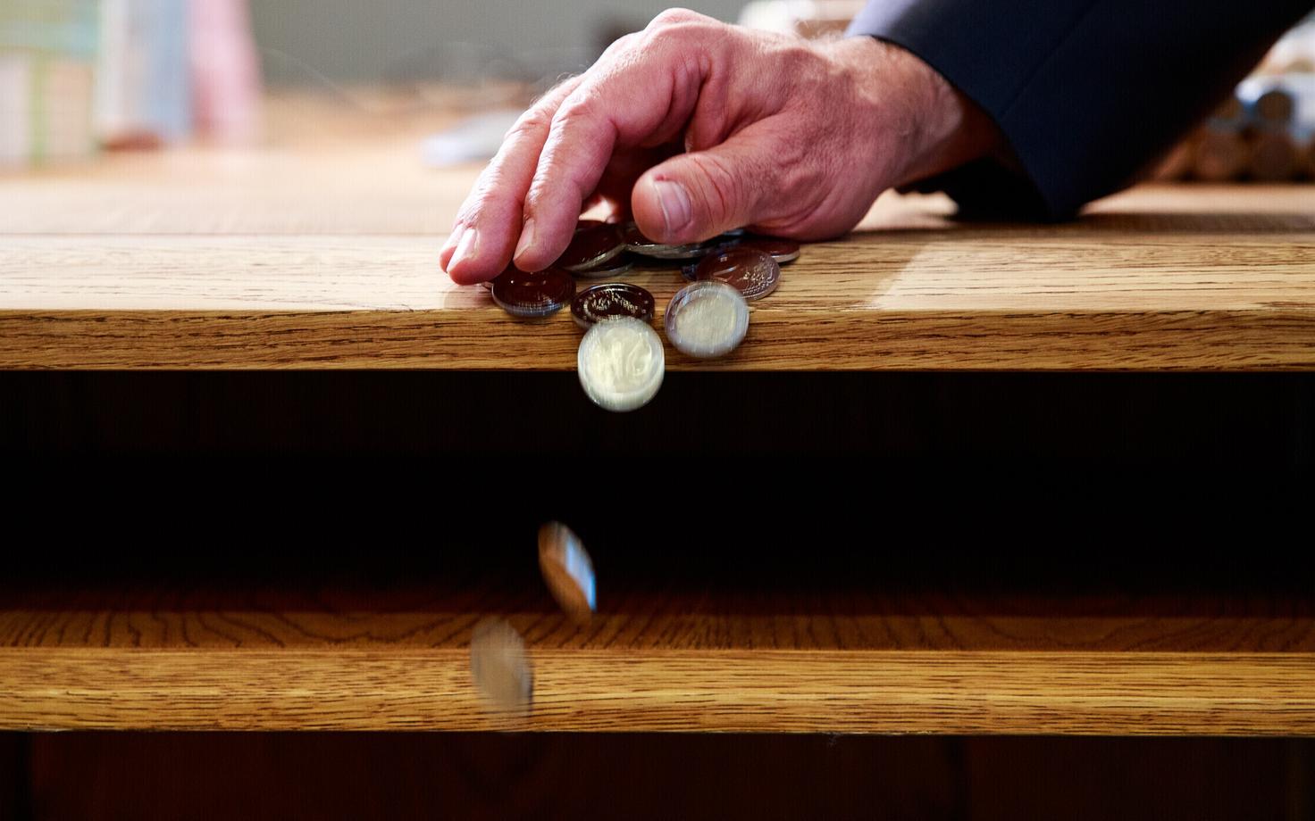 Деньги. Иллюстративная фотография.