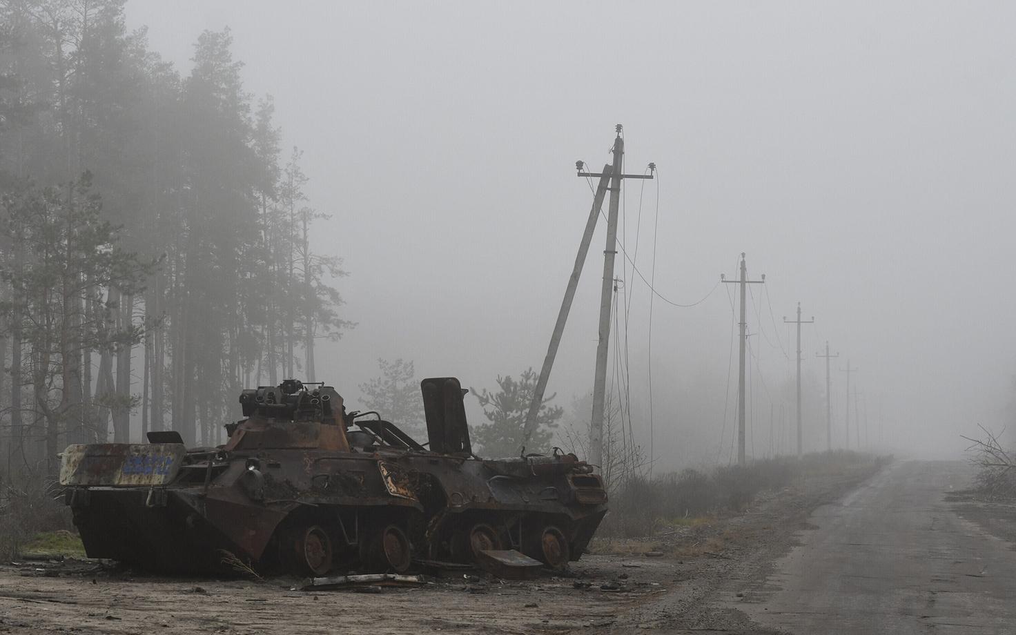 Уничтоженный российский БТР.