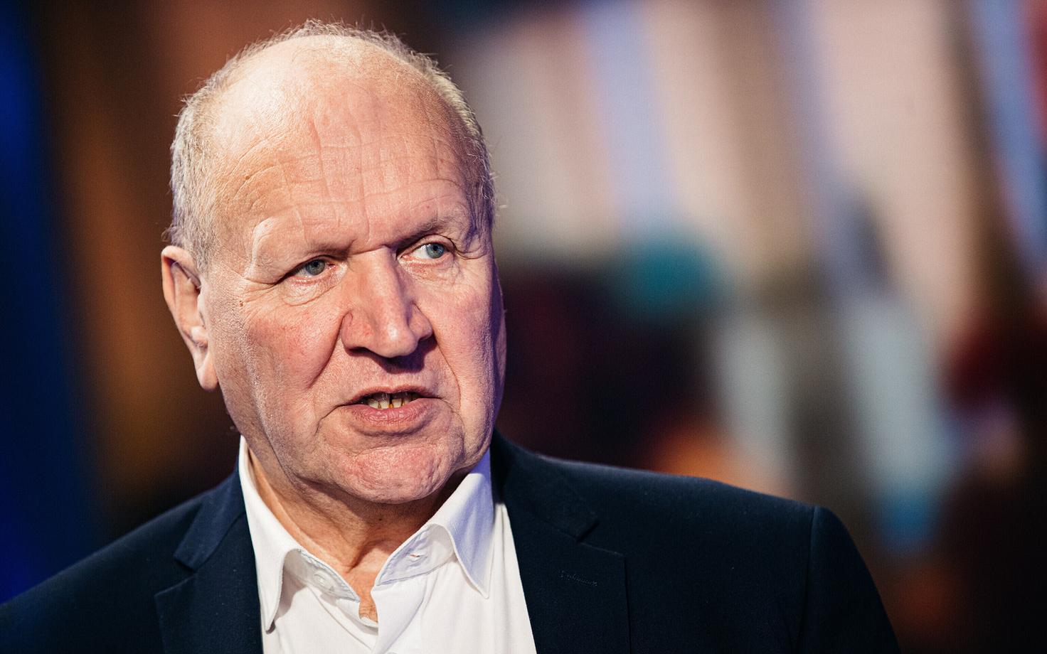 Март Хельме.