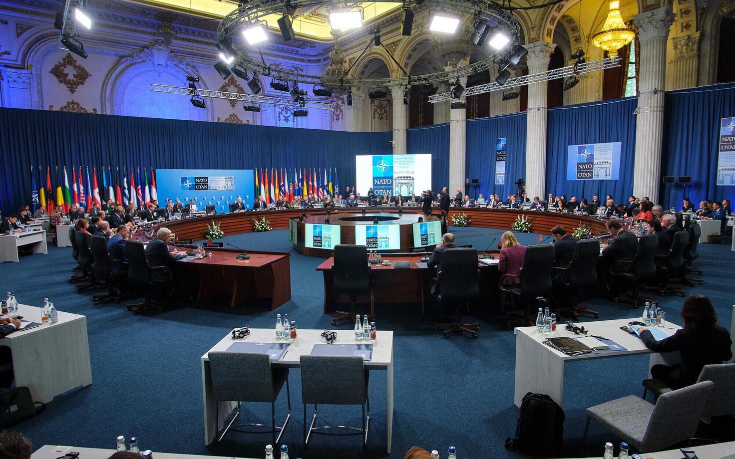 NATO foreign ministers meeting in Bucharest on November 30, 2022.
