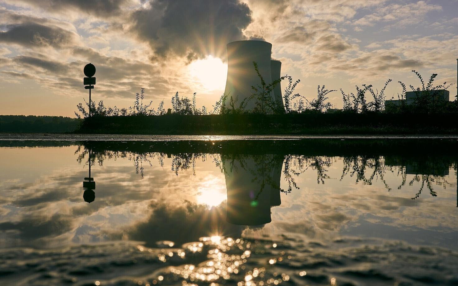 Атомная электростанция. Иллюстративная фотография.