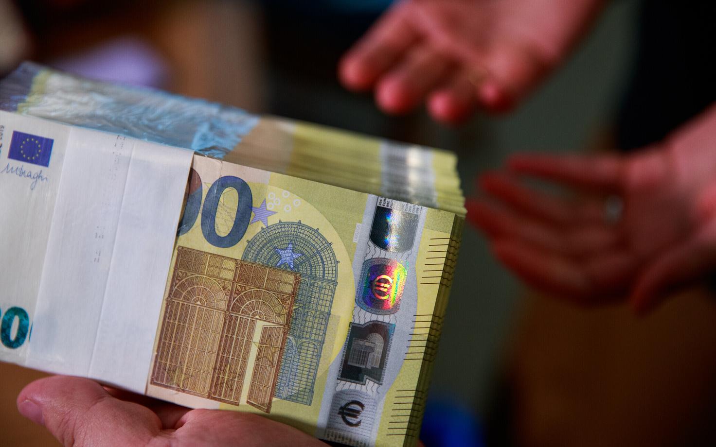 Евро. Иллюстративное фото.