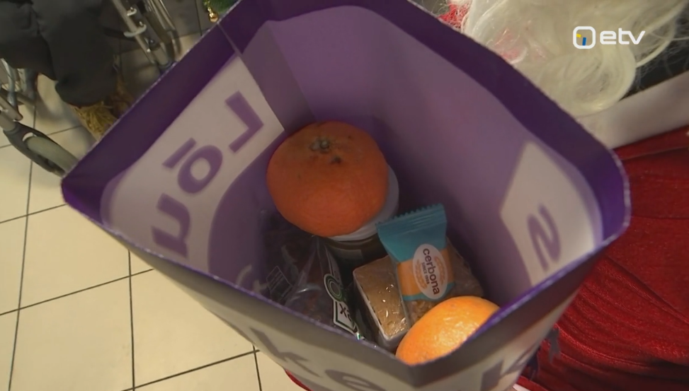 A Christmas food parcel.