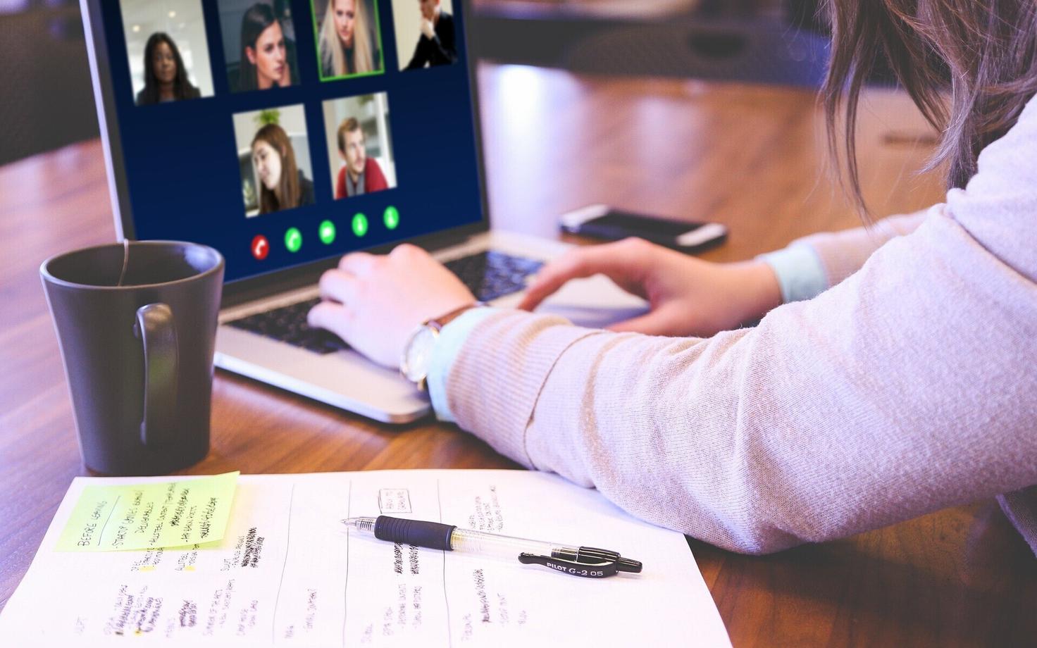 Kogemused esimesest distantsõppest koroonaajal näitavad, et paremini läks nendel koolidel ja õppijatel, kes olid saanud harjutada digivahendite kasutamist õppimise eesmärgil juba varem.