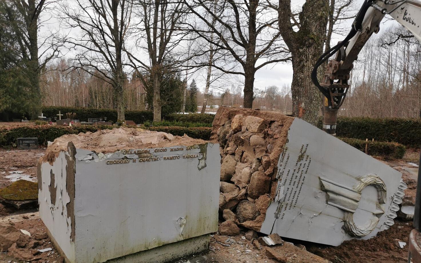 В Вильяндиской волости больше нет советских памятников.