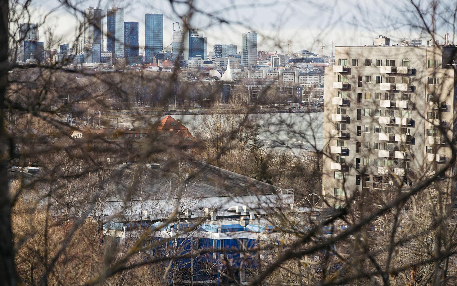 Выставочный центр (Пирита теэ, 28).