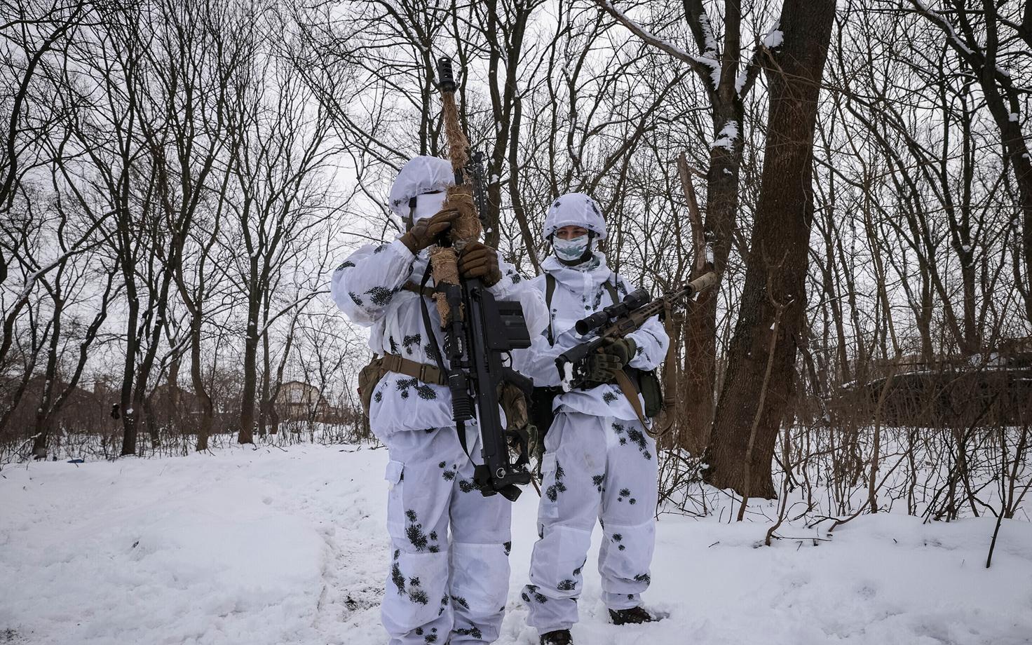 Украинские снайперы в Бахмуте.