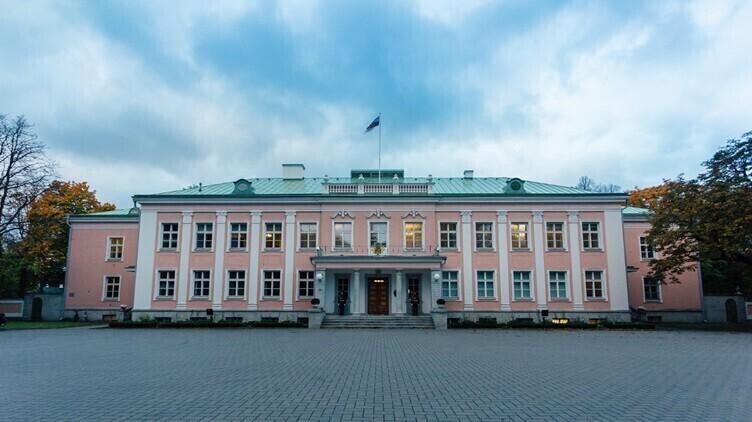 Президентский дворец в Кадриорге.