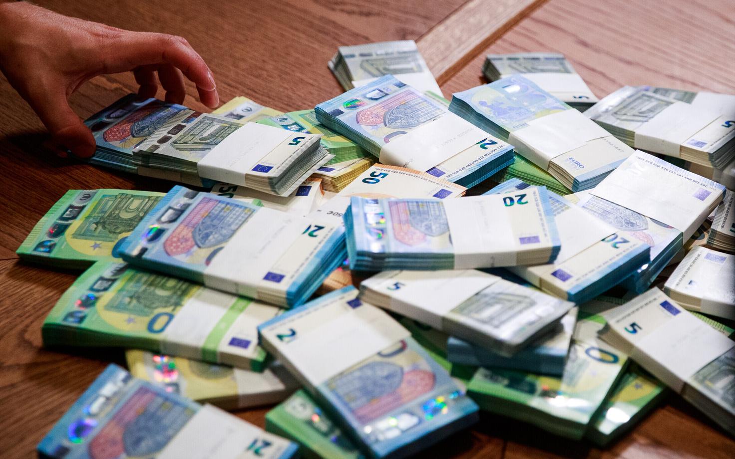 Деньги. Иллюстративное фото.