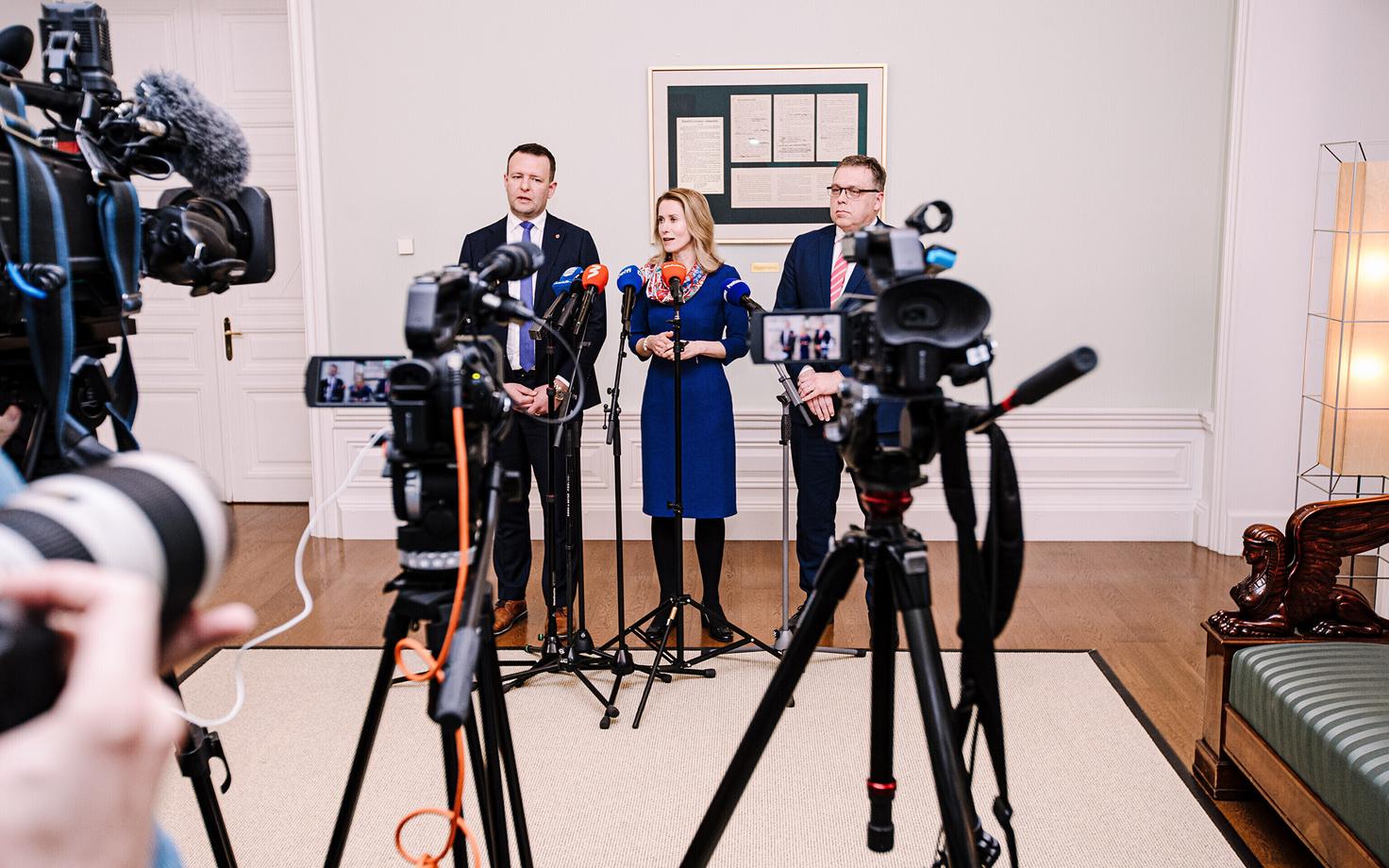Kaja Kallas, Lauri Hussar and Lauri Läänemets after coalition negotiations on March 28.
