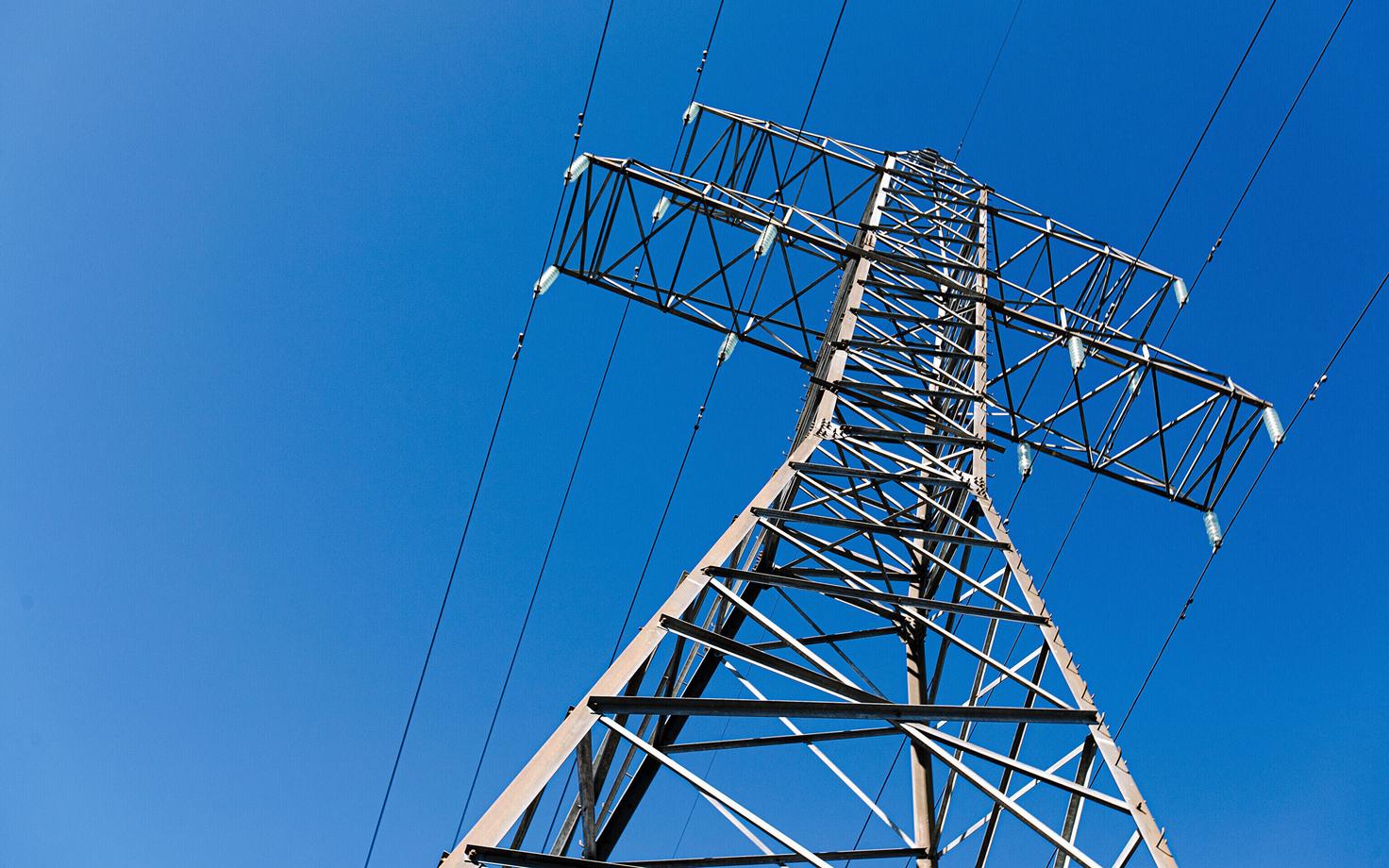 Линии электропередач.