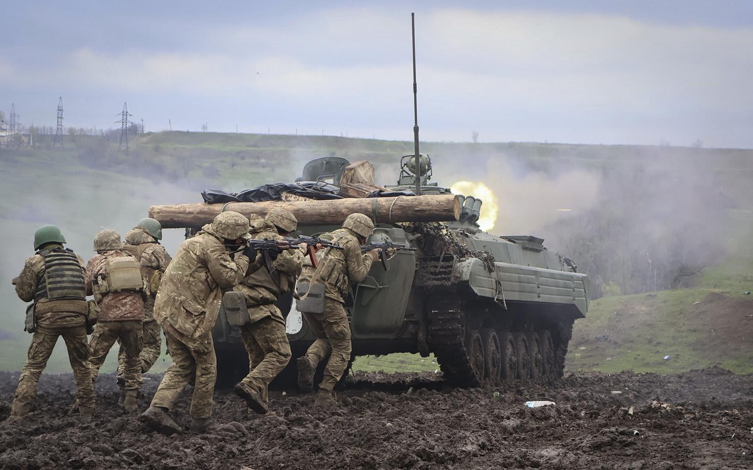Украинские военные в Донецкой области.