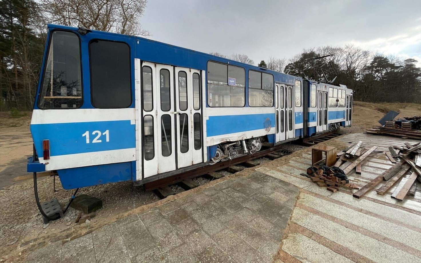 Кафе-трамвай в Нарва-Йыэсуу.