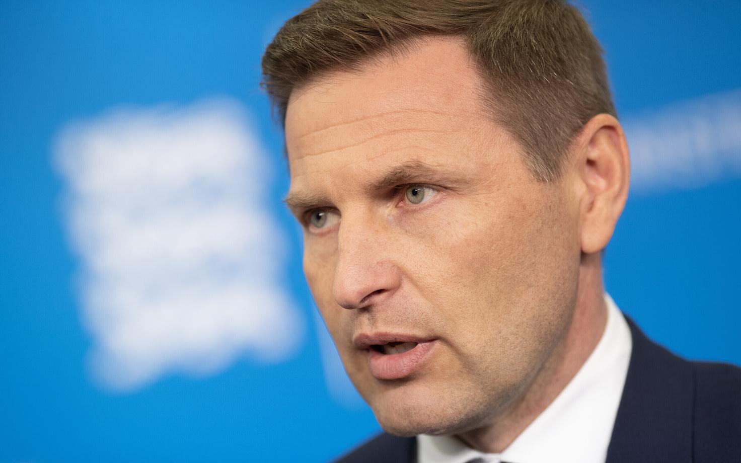 Ханно Певкур.