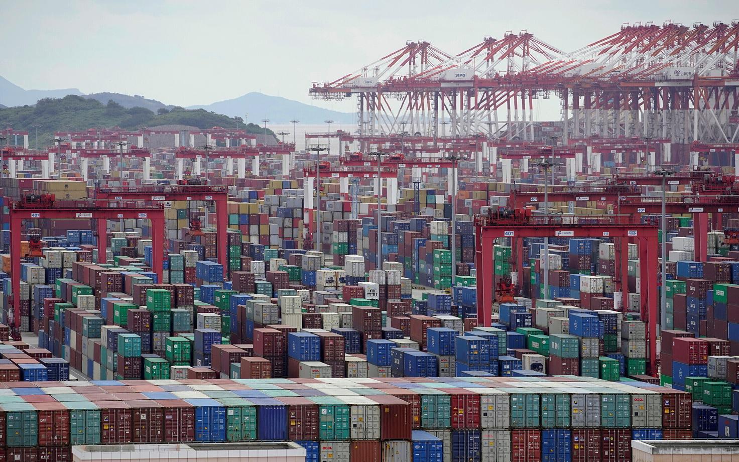 Порт в Шанхае.